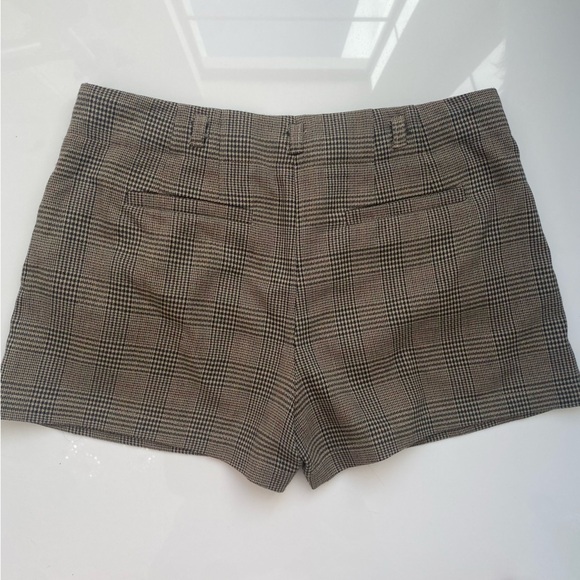 Xoxo Plaid pleated shorts - Picture 3 of 4